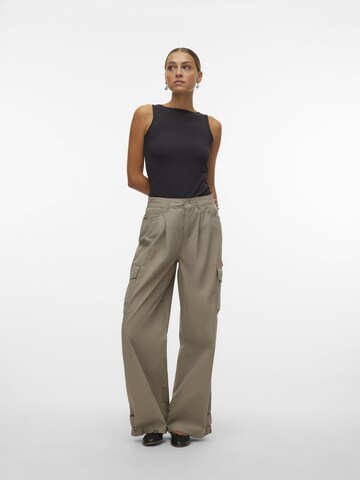 VERO MODA Loosefit Hose in Grün