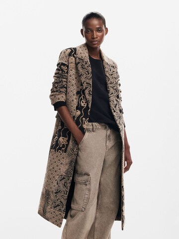 Manteau mi-saison Desigual en beige : devant