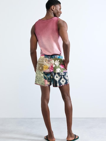 Desigual Szorty kąpielowe w kolorze mieszane kolory