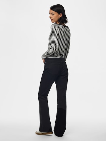 PIECES Bootcut Jeans 'ZOE' in Schwarz