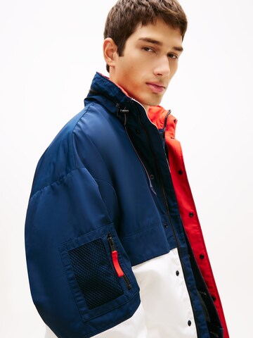 Veste mi-saison Tommy Jeans en bleu