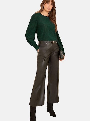 love & roses Shirt in Groen: voorkant