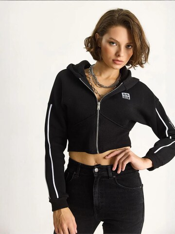 Bianco Lucci Sweat jacket in Black