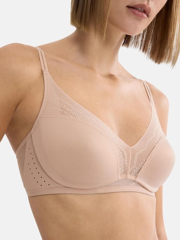 TRIUMPH - Triángulo Sujetador 'Breathe & Lift Smart' en beige