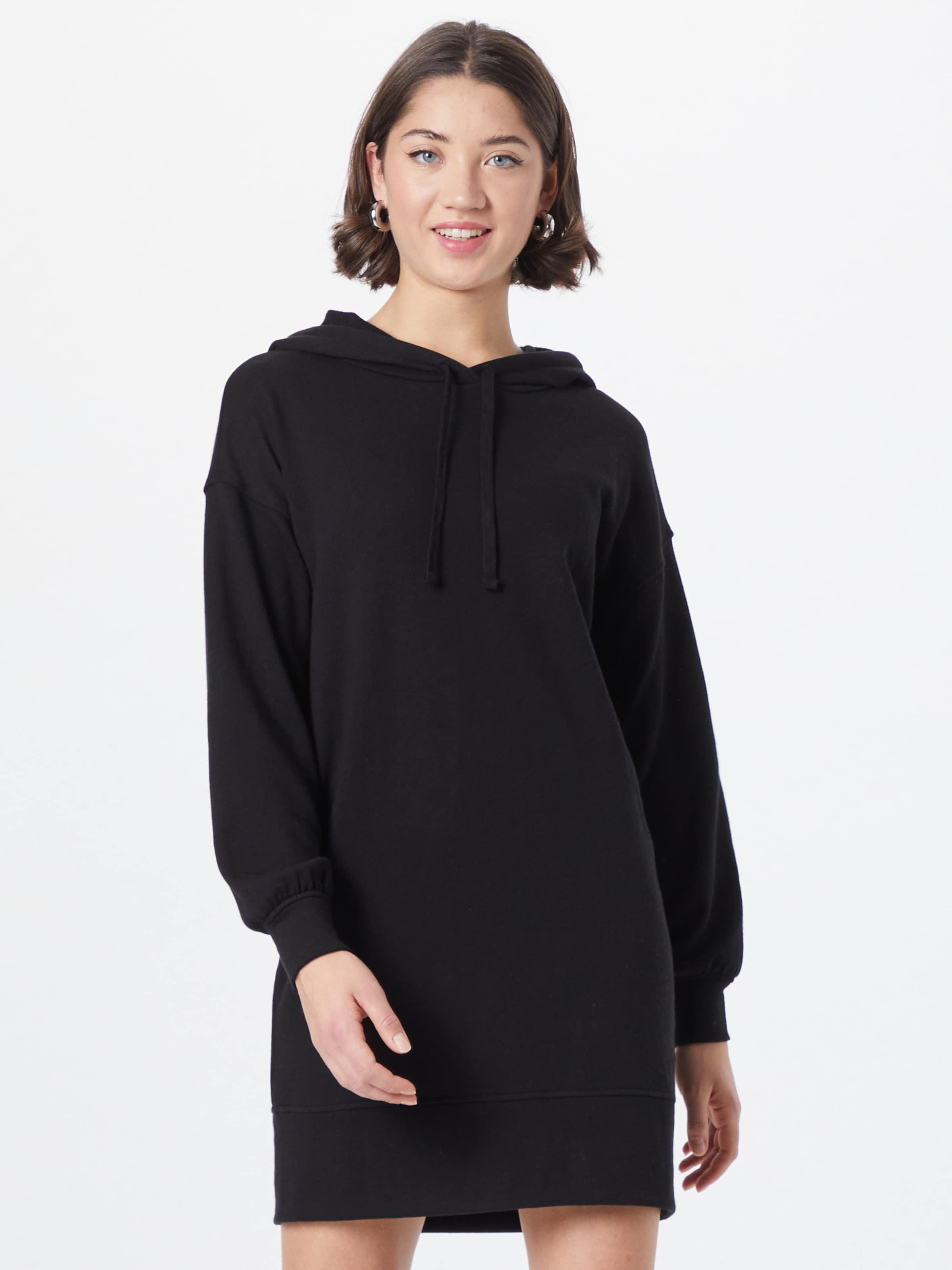 gap long black dress