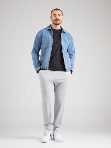 Nike Sportswear Ozke Hlače 'Club Fleece' | siva barva