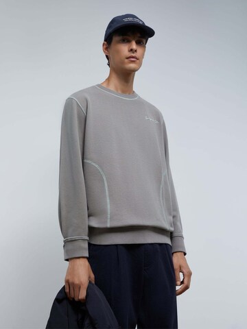 Scalpers Sweatshirt in Grau: predná strana