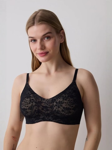 Reggiseno 'BHs & Bralettes' di Penti in nero: frontale