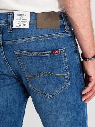 Tapered Jeans di MUSTANG in blu