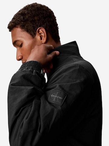 Calvin Klein Jeans - Abrigo de entretiempo 'LV04RG500G' en negro
