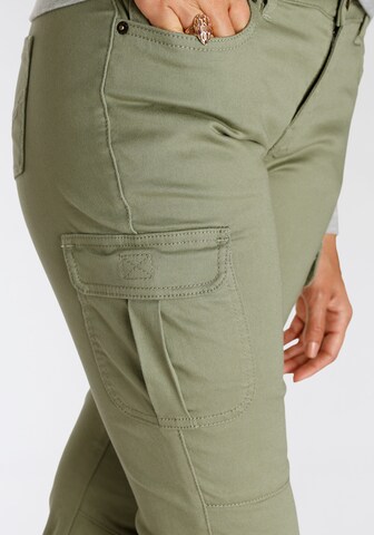 H.I.S Slim fit Cargo Pants in Green