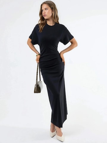 Busem Dress in Black