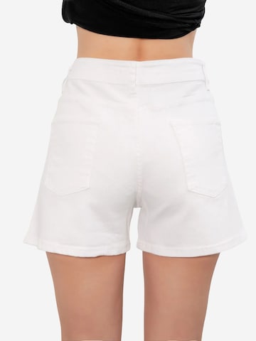 Bigdart Trousers 'Shorts' in White