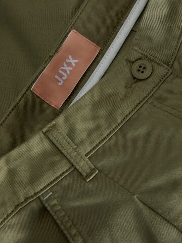 JJXX Loosefit Shorts 'MADDY' in Grün