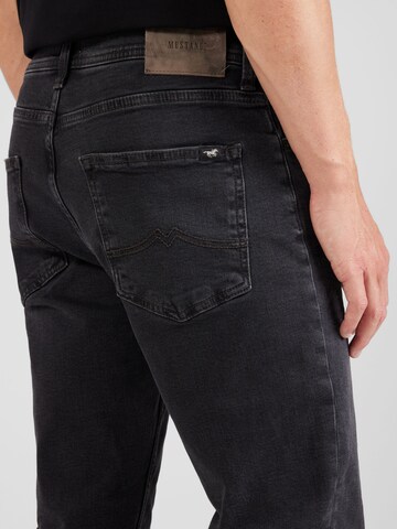 MUSTANG Slimfit Jeans 'Orlando' in Schwarz