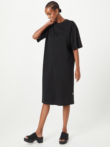 Urban Classics Dress in Black: front