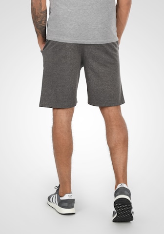 !Solid Regular Shorts 'Steven' in Grau