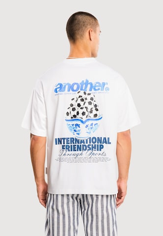 Another Cotton Lab - Camisa 'International Friendship' em branco: frente