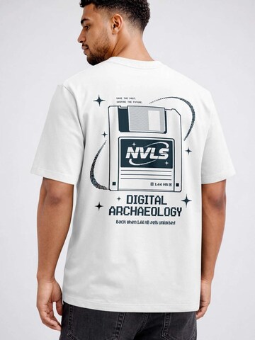 Neverless Shirt 'Digital Archaeology' in White