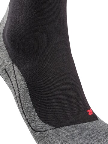 FALKE Athletic Socks 'RU4 Endurance' in Black