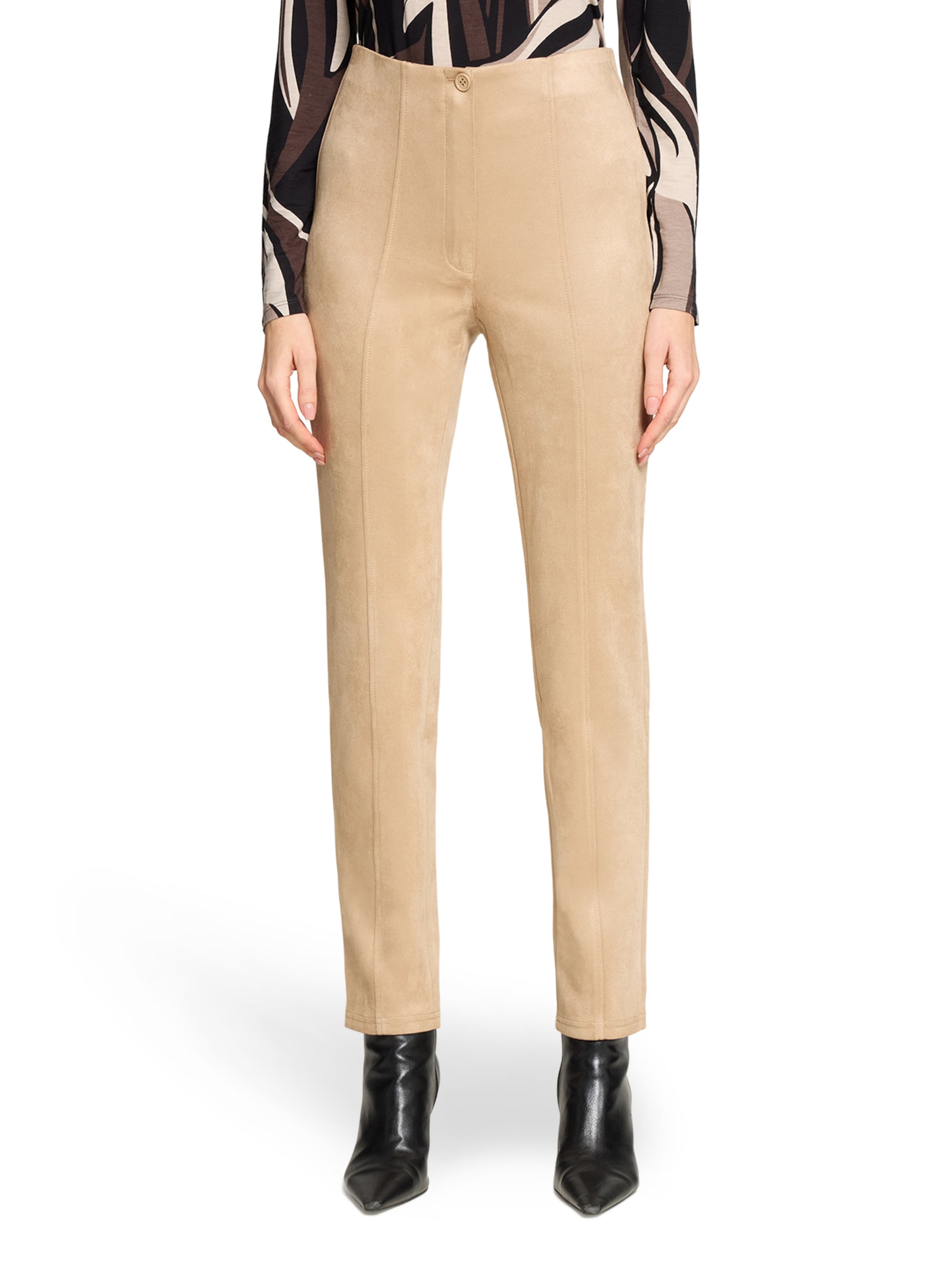 Betty Barclay Slim fit Trousers in Beige: front