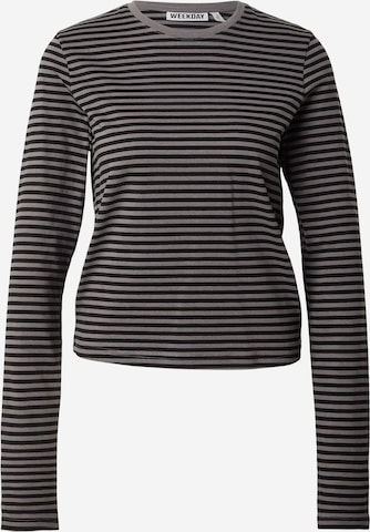 WEEKDAY Футболка в Серый: спереди