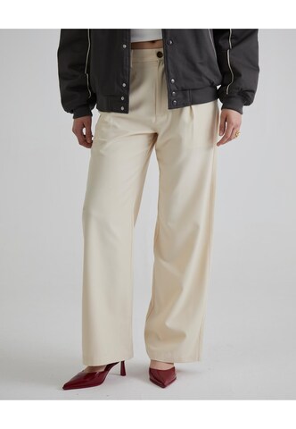Prohibited Wide Leg Bundfaltenhose 'SoHo' in Beige