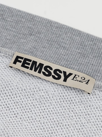 Sweat-shirt 'VALLURE' FEMSSY en gris