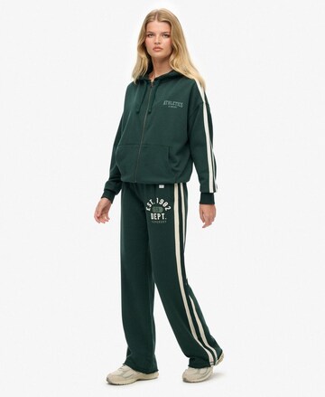 Loosefit Pantalon 'Essentials' Superdry en vert