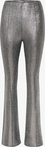 Gestuz Rozkloszowany krój Spodnie 'Eira' w kolorze srebrny: przód