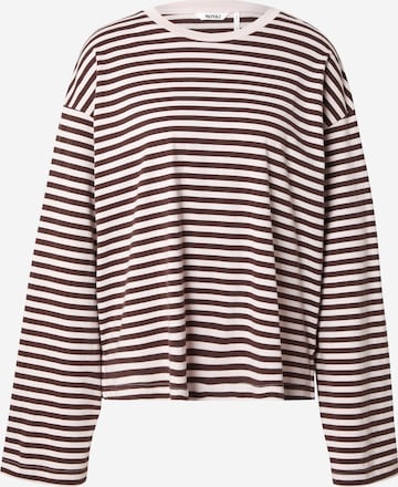 T-shirt Monki en marron : devant
