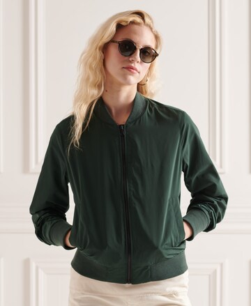 Superdry Prehodna jakna | zelena barva: sprednja stran
