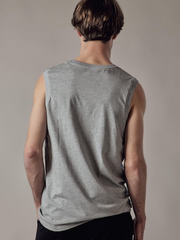 Maglietta 'Canotta' di OWN Off With Nature in grigio