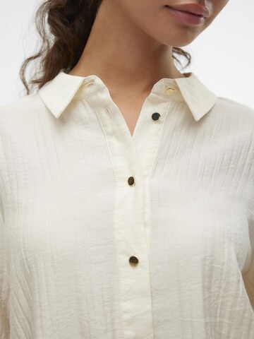 VERO MODA Blouse 'OMILA' in Beige