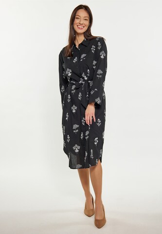 Robe-chemise Usha en noir : devant