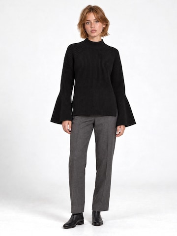 RYVAN Svetr 'Pullover' – černá