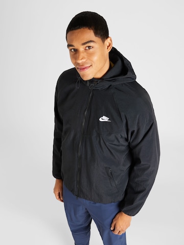 Nike Sportswear Jacke in Schwarz: predná strana