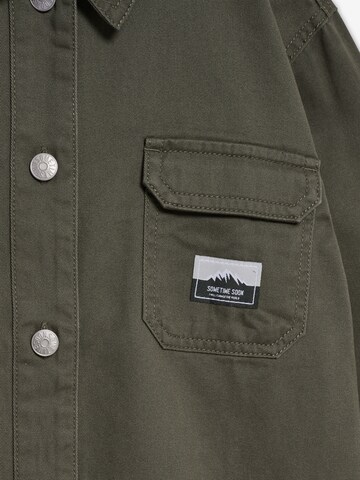 SOMETIME SOON Regular fit Button Up Shirt in Green