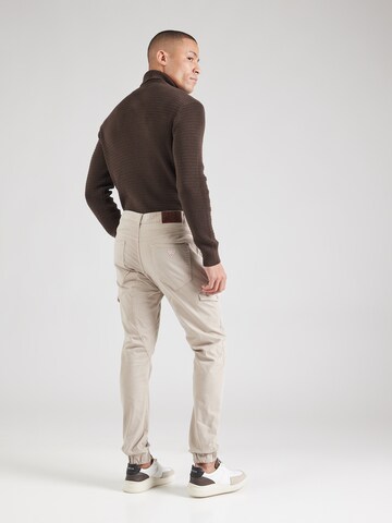 GUESS Tapered Hose 'NEW KOMBAT' in Grau
