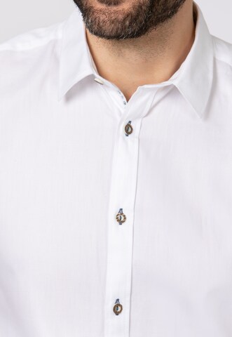 STOCKERPOINT Comfort fit Traditional Button Up Shirt 'Peter' in White