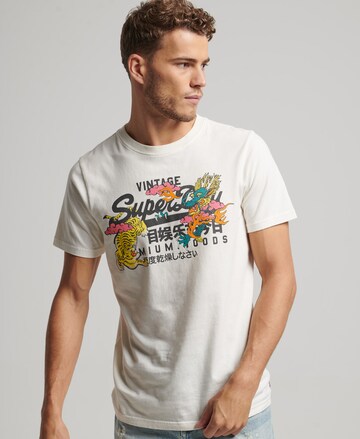 T-Shirt 'Narrative' Superdry en blanc : devant