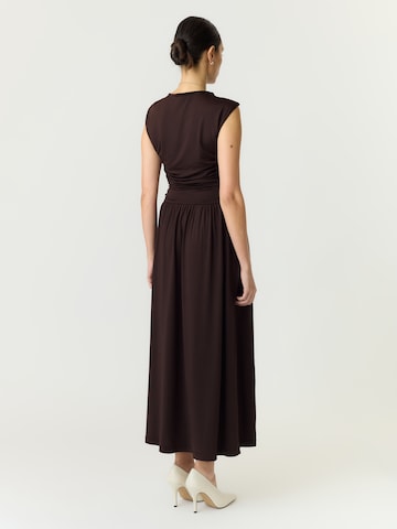 YAS Dress 'YASWINJA' in Brown