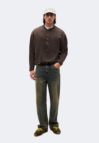 Abercrombie & Fitch Sweatshirt 'ESSENTIAL' i brun: forside