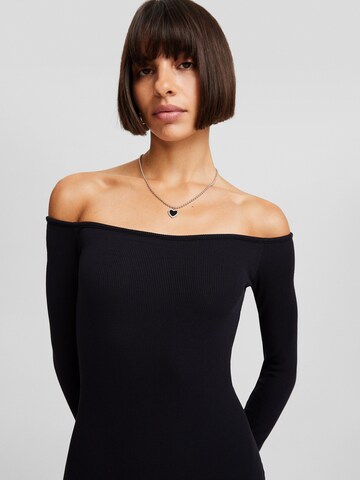 Bershka Kleid in Schwarz