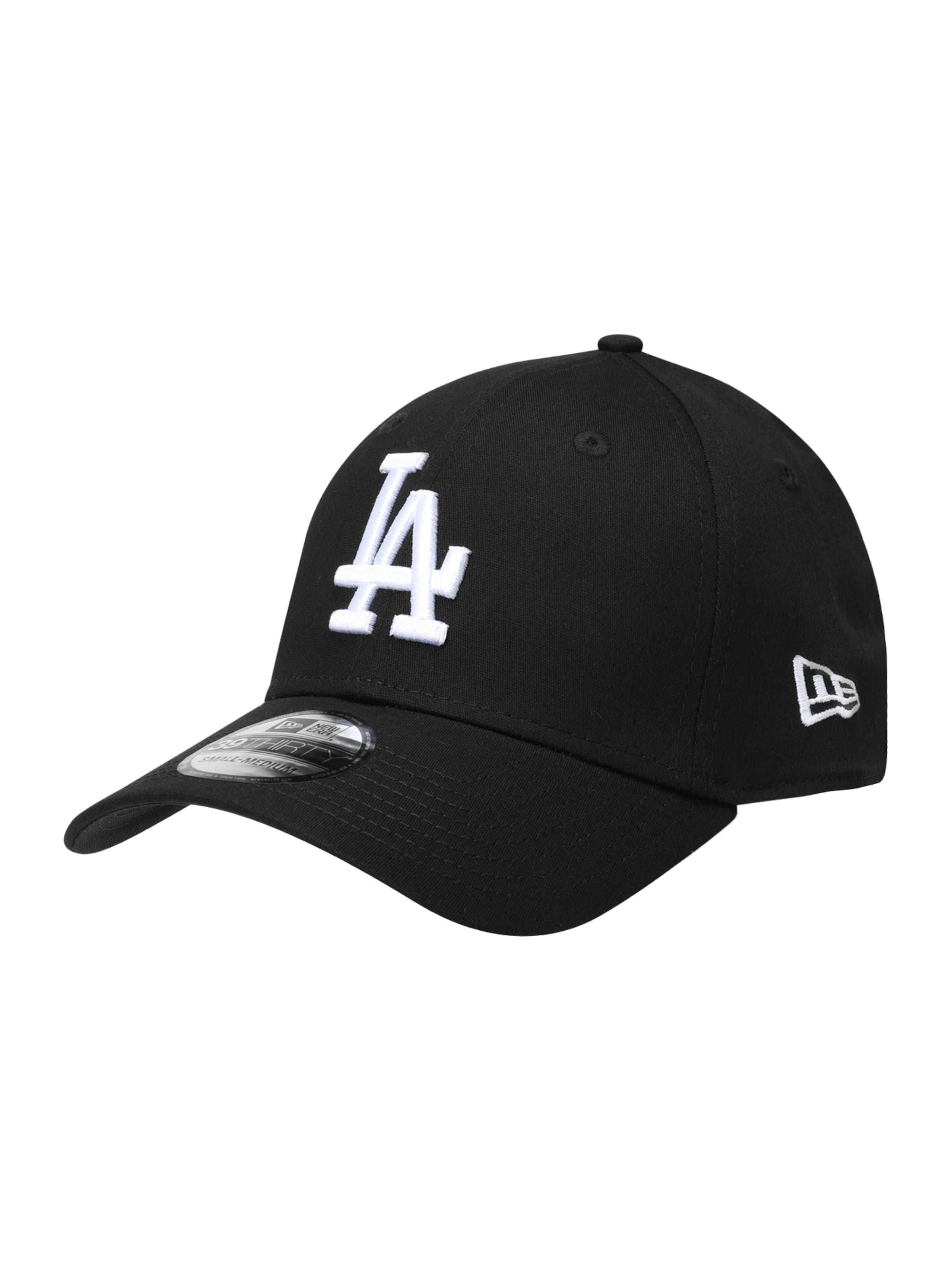 NEW ERA Cap in Black: front