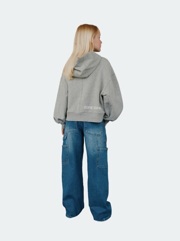 Sweat-shirt 'Alva' Sofie Schnoor en gris