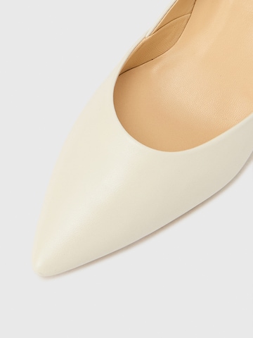 Paul Green Czółenka w kolorze biały