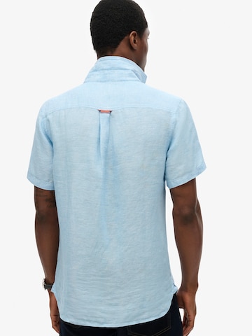 Coupe regular Chemise Superdry en bleu