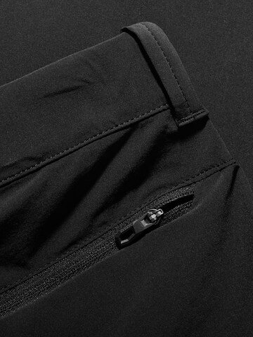 MAMMUT Slimfit Spodnie outdoor 'Runbold' w kolorze czarny