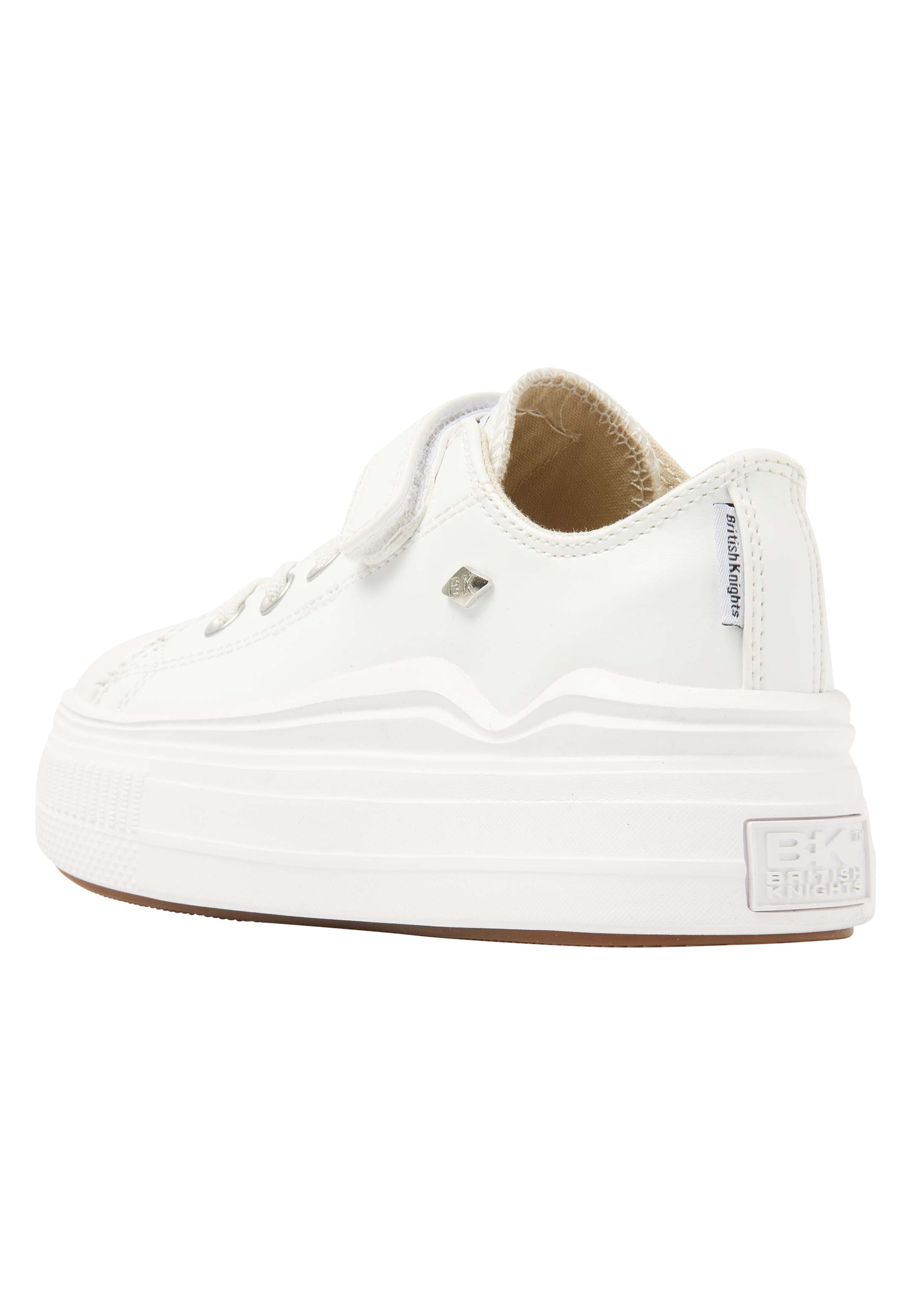 BRITISH KNIGHTS Tennarit 'KAYA FLOW' värissä valkoinen